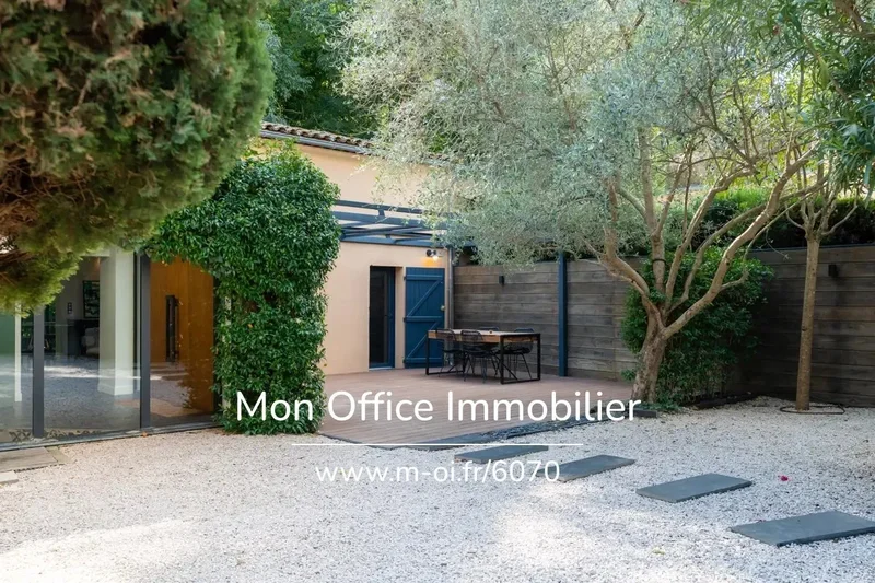 Référence : 6070-AUS - Maison de ville - Aix en Provence - Jardin arboré