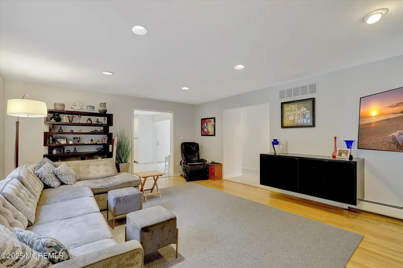 23 Eli Circle, Morganville, NJ 07751, Marlboro Township, New Jersey, United States. - Photo 3