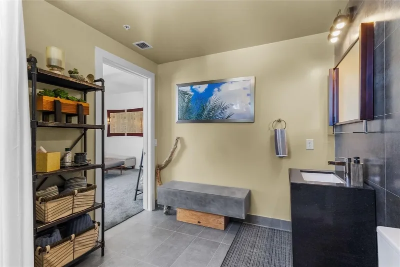704 N Ocean Boulevard 404, Hillsboro Beach, Florida, United States. - Photo 33