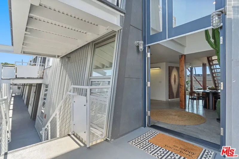 615 Hampton Drive A309, Los Angeles, California, United States. - Photo 8