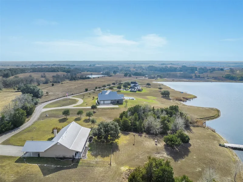 264 Timber Lake DR, La Grange, Texas, United States. - Photo 31