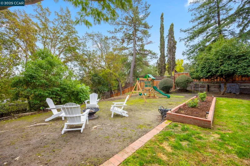 110 Twin Peaks Drive, Walnut Creek, California, United States. - Photo 22
