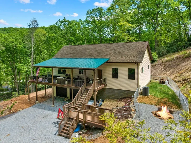 143 Burnside Trail, Hendersonville, NC 28792, Hendersonville, North Carolina, United States. - Photo 19
