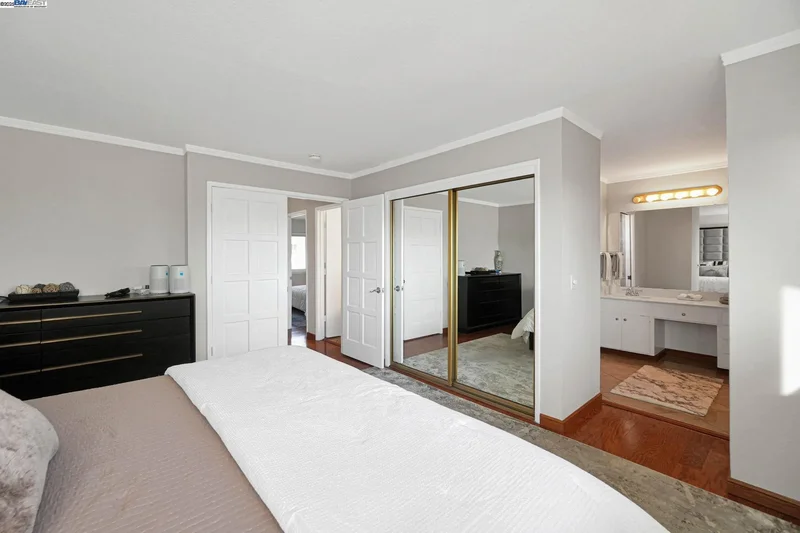 27956 Edgecliff Way, Hayward, California, United States. - Photo 3