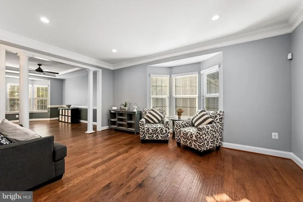 Gallery photo 4