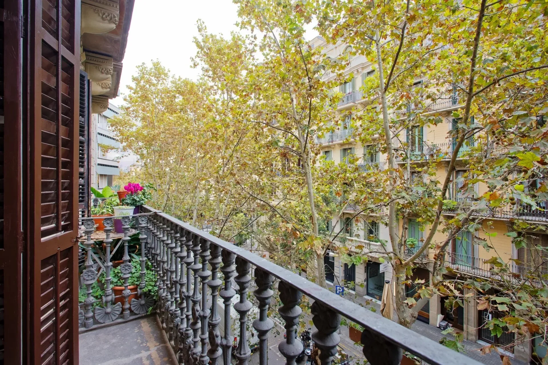 Eixample, Barcelona, Spain. - Photo 5