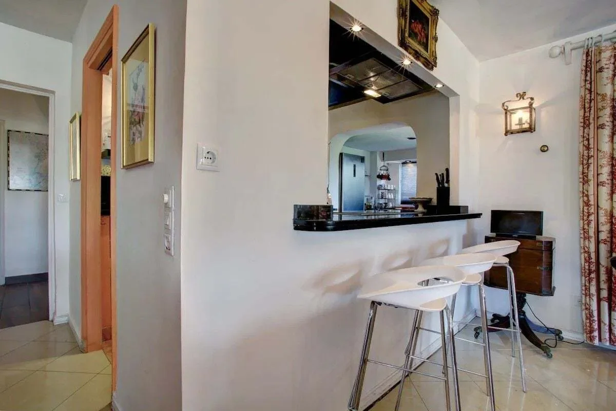Gallery photo 8