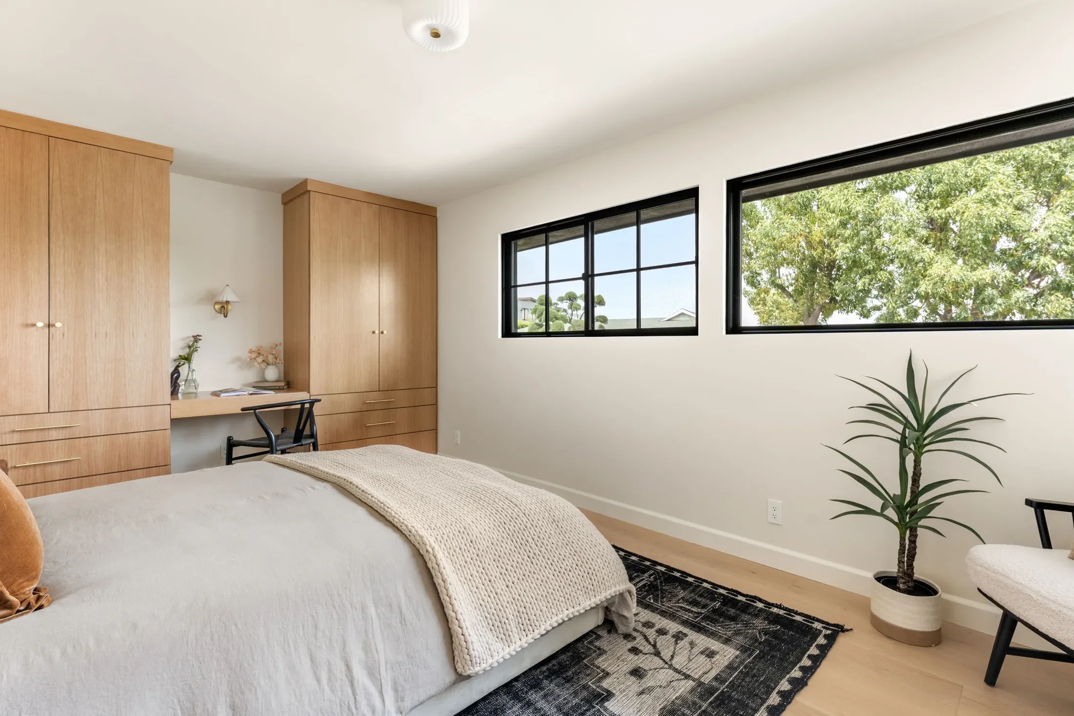 16828 Ivyside Place , Encino, CA 91436, Los Angeles, California, United States. - Photo 16