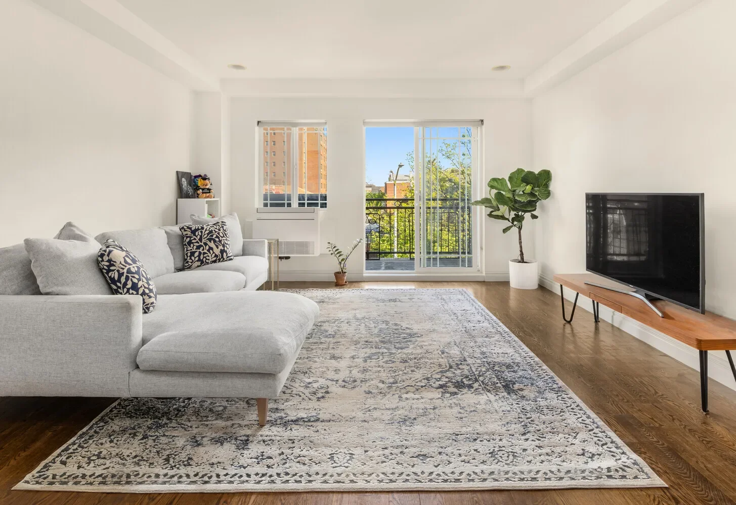 HORIZON III        , 69-14 41ST AVE, New York, New York, United States. - Hero Image