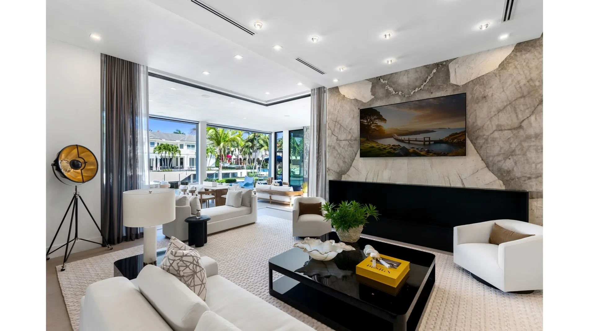 207 W Coconut Palm Road, Boca Raton, Florida, United States. - Photo 10