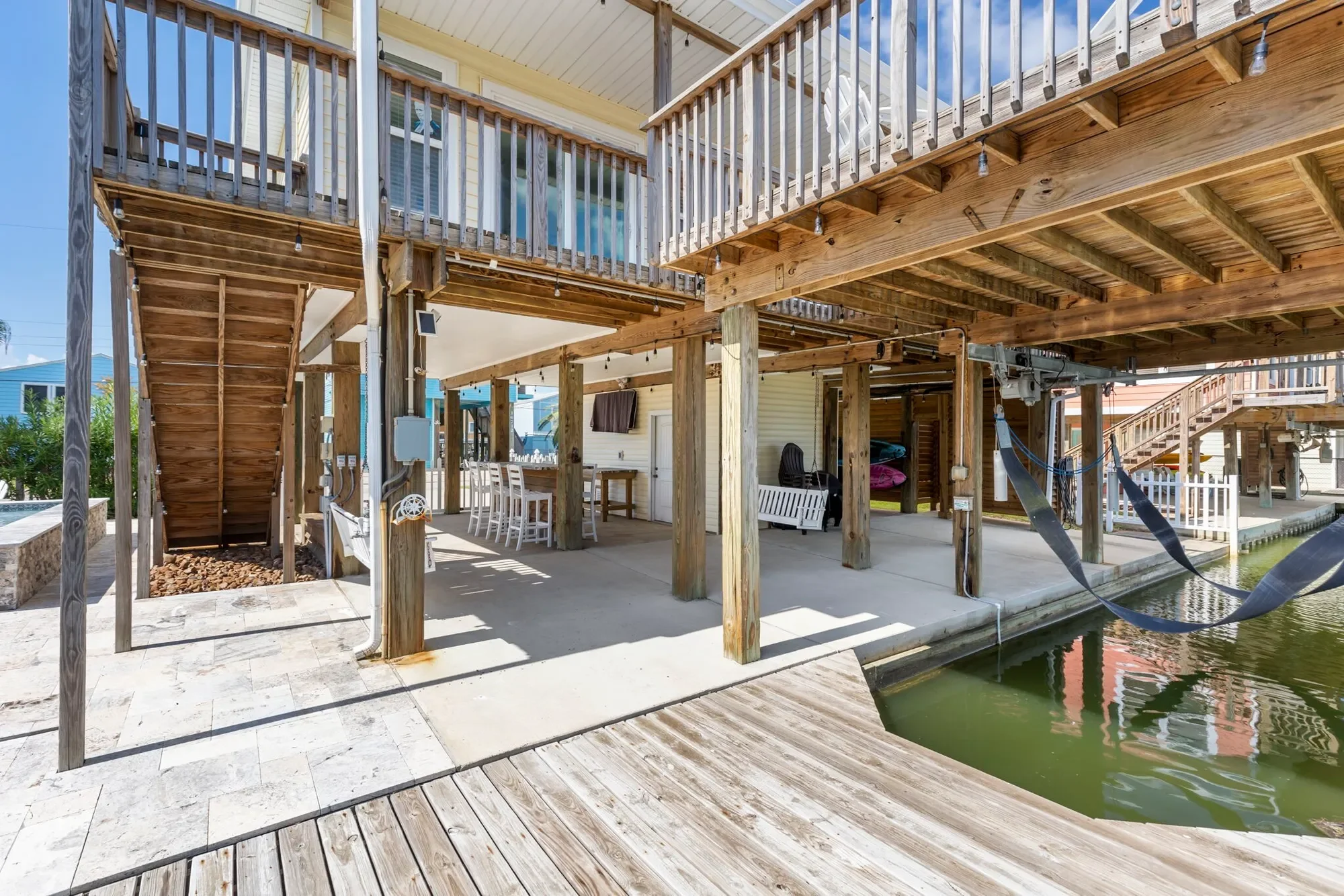 16715 Montego Way, Jamaica Beach, TX 77554, Galveston, Texas, United States. - Photo 7