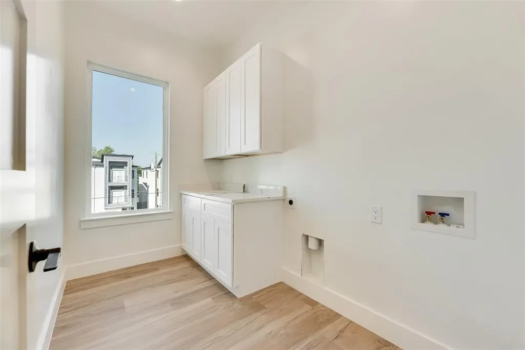 1121 Muncie Avenue, Dallas, Texas, United States. - Photo 13