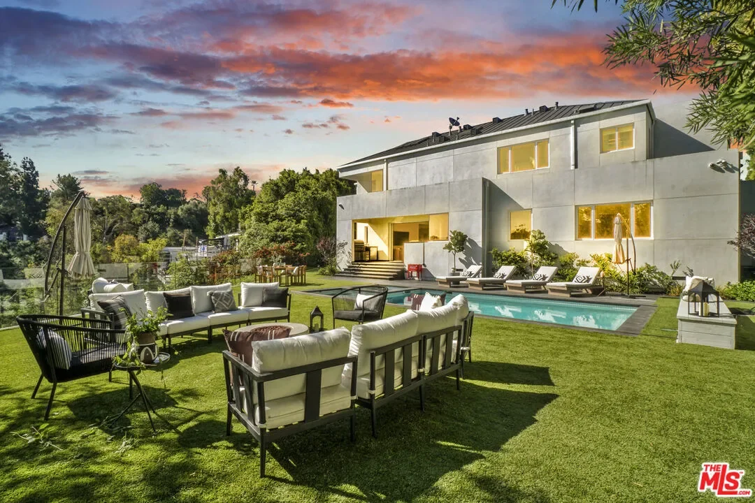 1116 Linda Flora Dr, Los Angeles, California, United States. - Photo 5