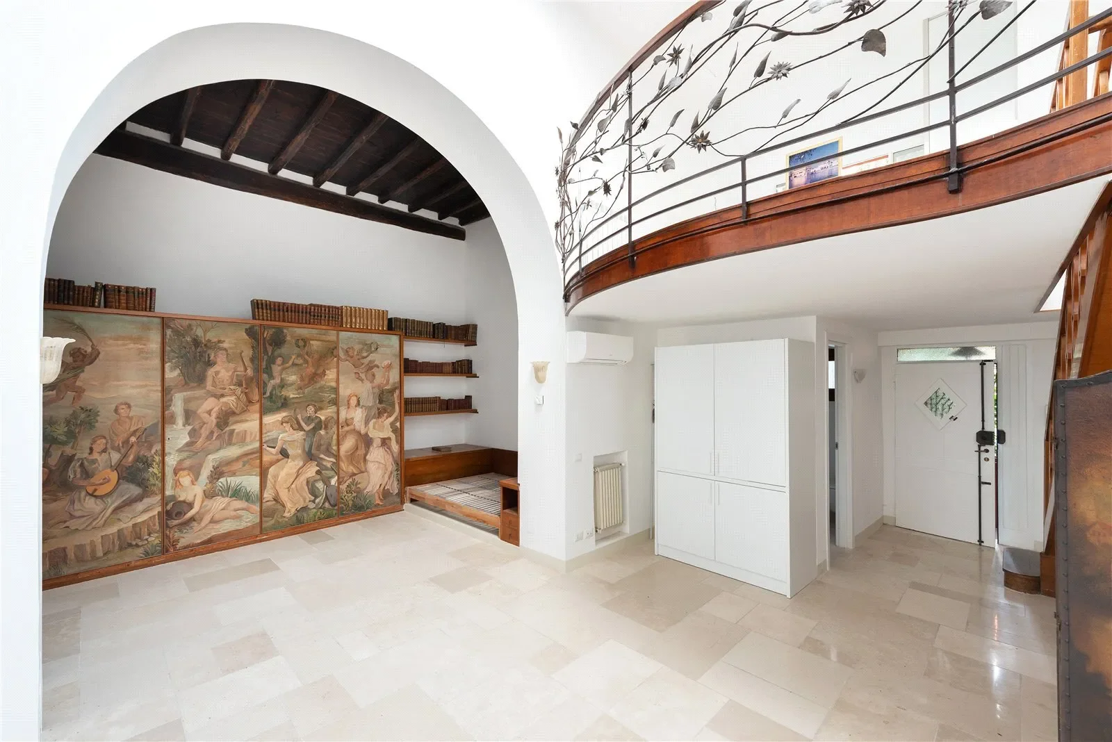 Gallery photo 2