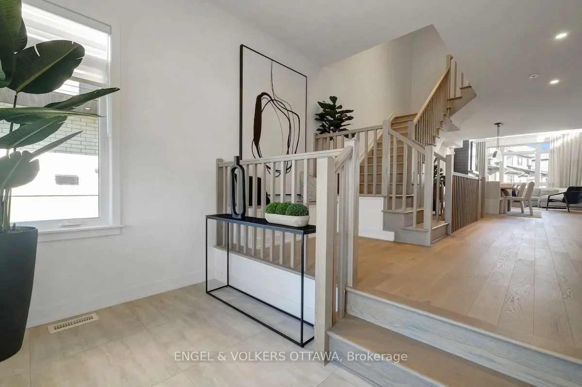 Gallery photo 2