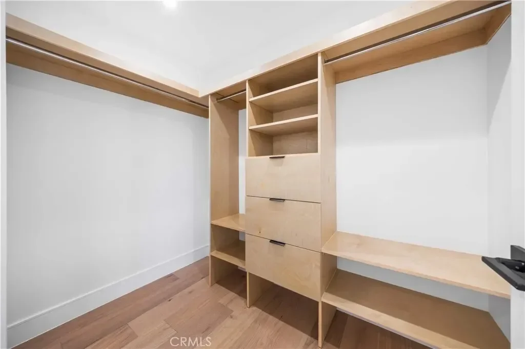 6050 E Burwood Avenue, Los Angeles, California, United States. - Photo 29