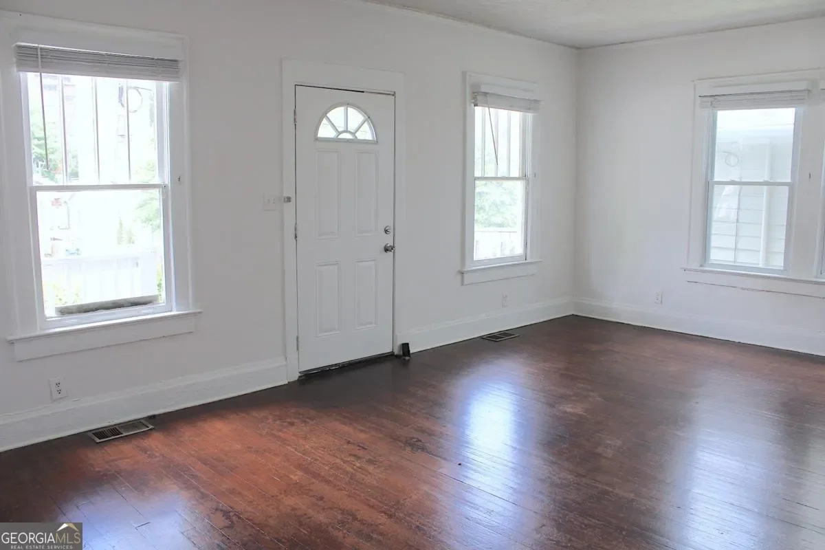 Gallery photo 10