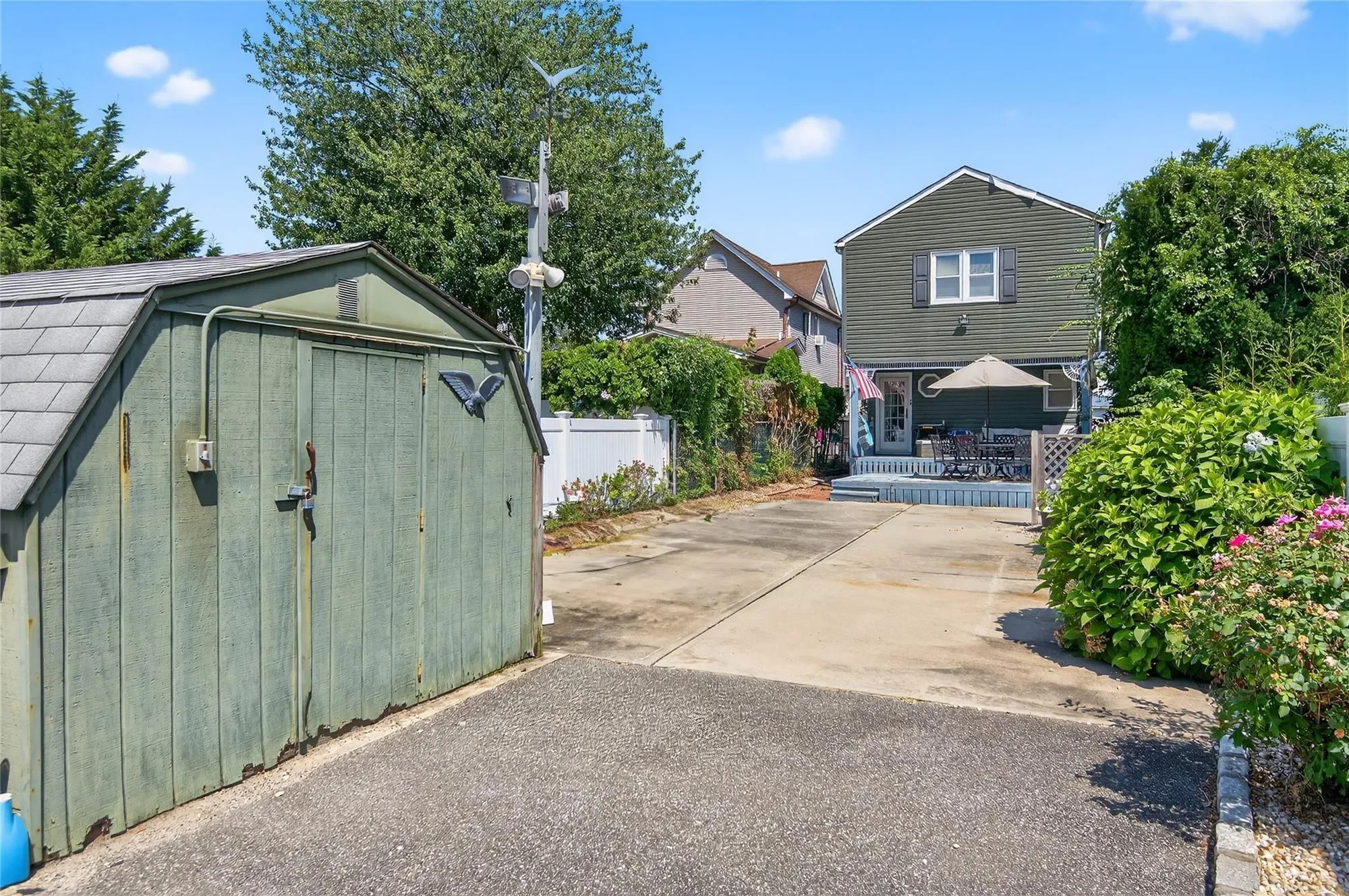 332 Mineola Avenue , Carle Place, NY 11514, Carle Place, New York, United States. - Photo 18