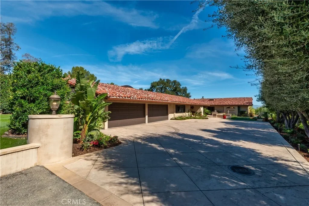 23815 Park Belmonte, Hidden Hills, California, United States. - Photo 15