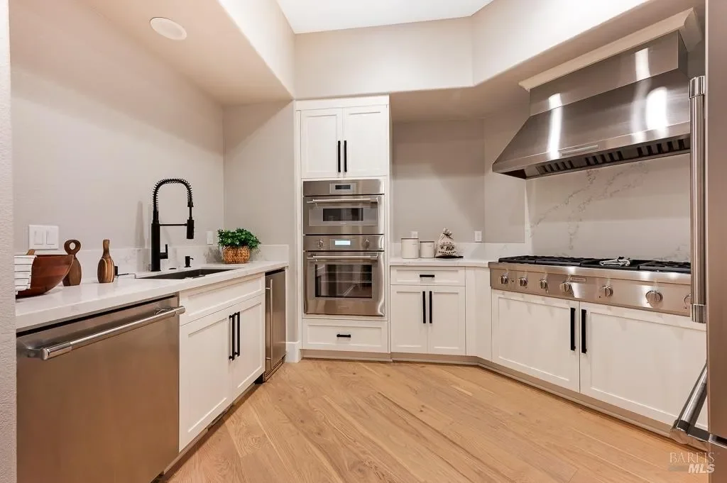 22 Oak Knoll Court, Petaluma, CA, 94952, USA, Petaluma, California, United States. - Photo 46