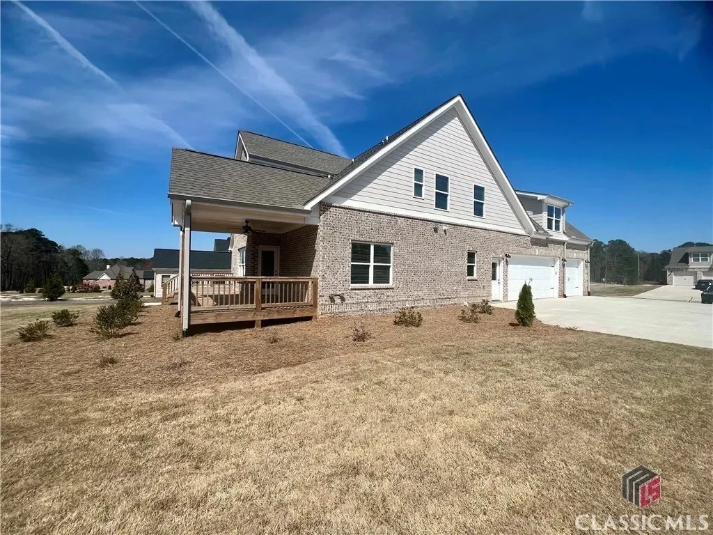 Single Family Residence in Statham