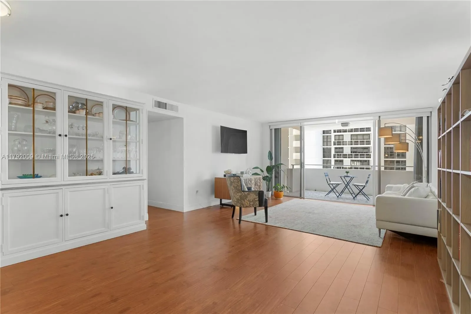 11 Island Ave, Miami Beach, Florida, United States. - Photo 14