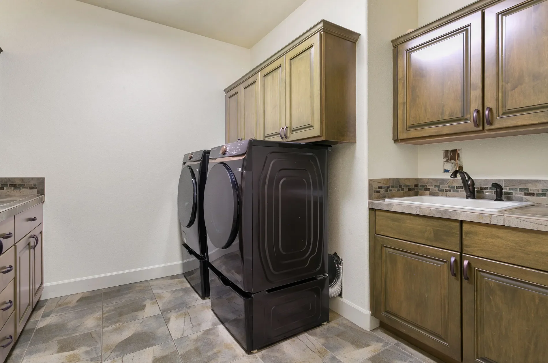 4455 Foxchase Way , Colorado Springs, CO 80908, Colorado Springs, Colorado, United States. - Photo 24