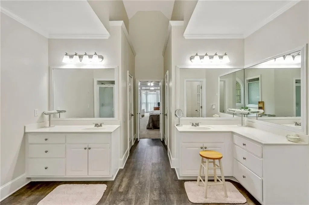 Gallery photo 2