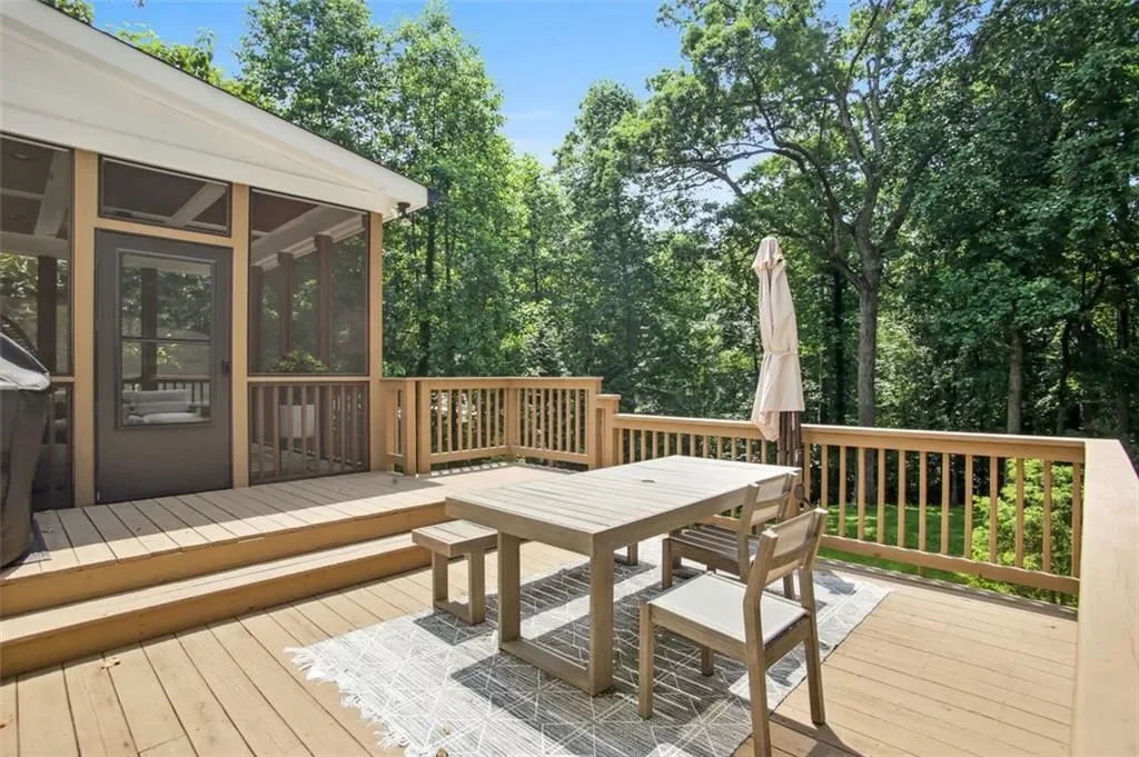 525 FOREST HILLS Drive, Atlanta, Georgia, United States. - Photo 34