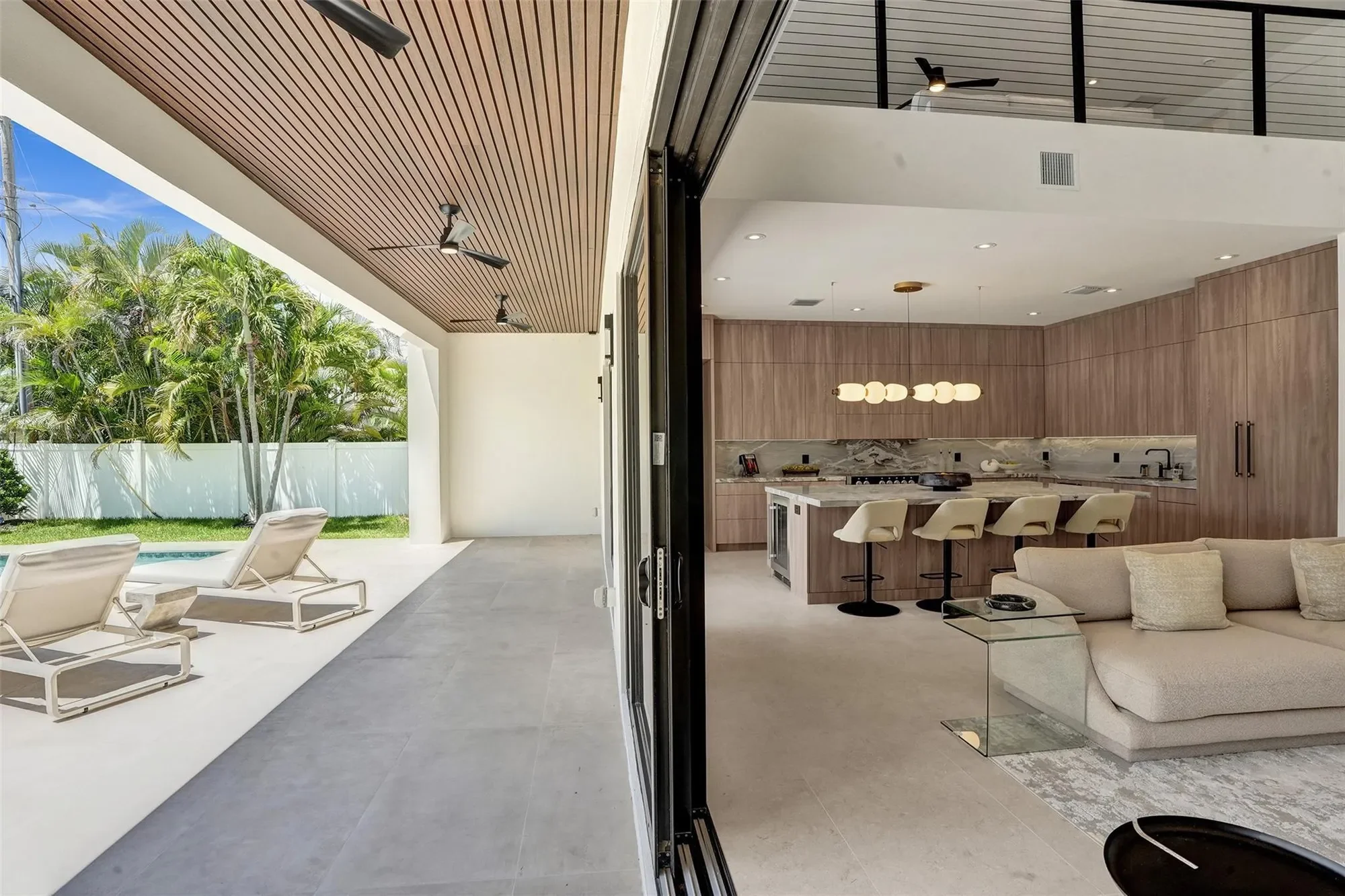 2728 NE 31st St, Lighthouse Point, Florida, United States. - Photo 8
