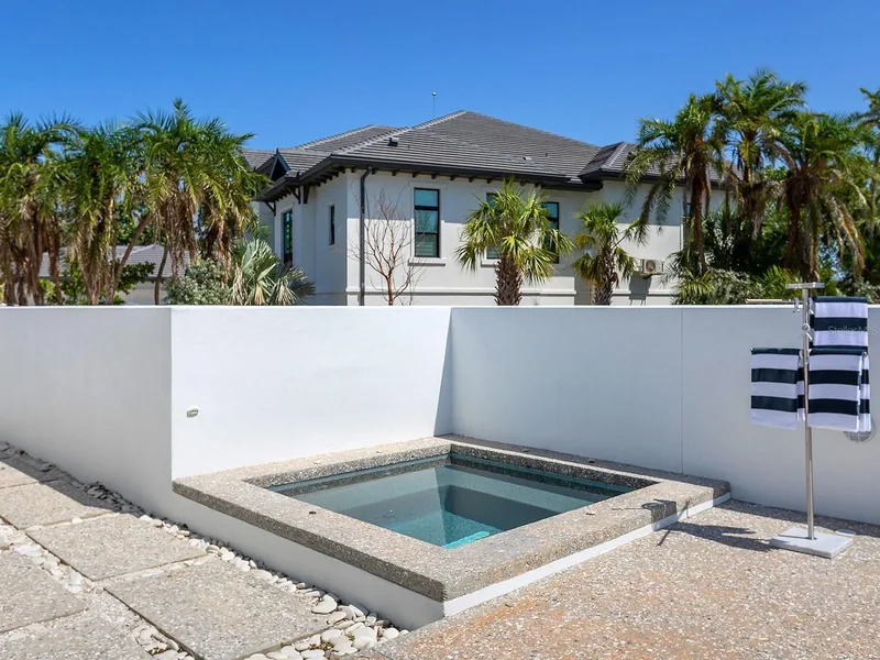 7647 SANDERLING ROAD, Siesta Key, Florida, United States. - Photo 52