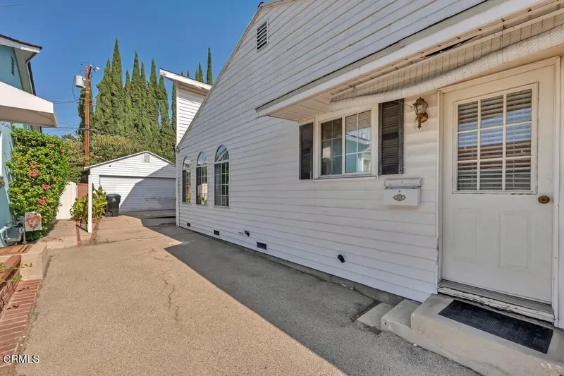 15743 Covello Street, Los Angeles, California, United States. - Photo 41