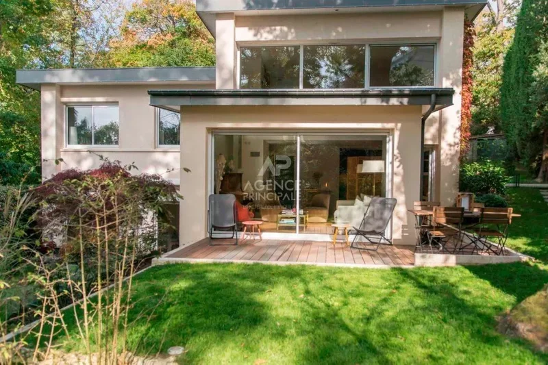 Versailles Clagny Architect-designed House 6 Rooms 175 m² on the Ground (157 m² Carrez) on a 527 m²