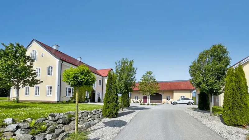 Lengenwang, Bavaria, Germany. - Photo 7