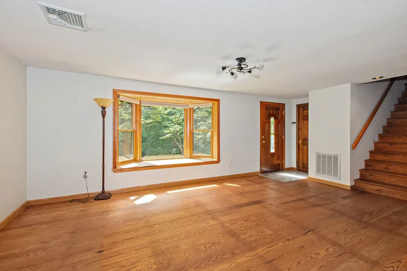 68 Roode Road, Plainfield, Connecticut, United States. - Photo 5