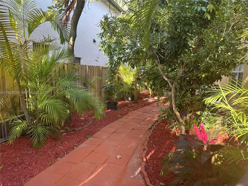 6049 SW 165th Ave, Miami, Florida, United States. - Photo 17