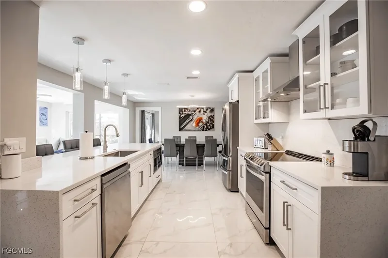 1936 Palaco Grande Parkway, Cape Coral, FL 33904, Cape Coral, Florida, United States. - Photo 15