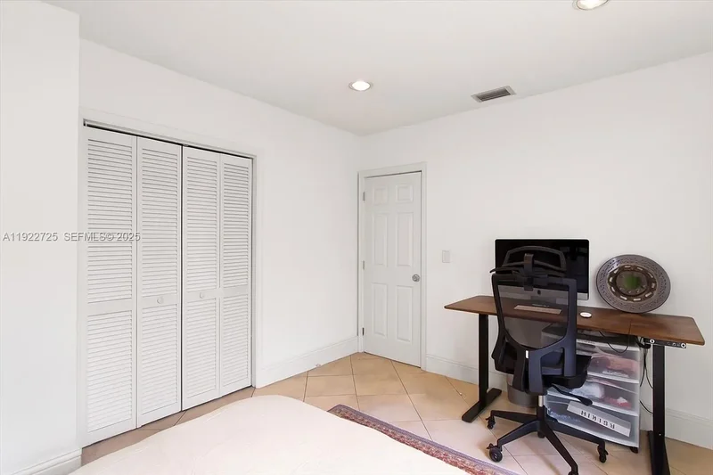 4190 Pamona Ave, Miami, Florida, United States. - Photo 33