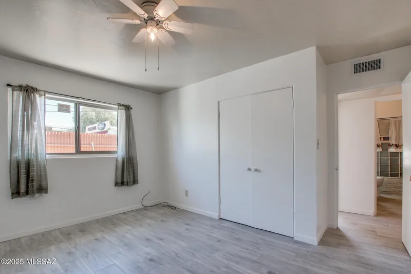 1330 E Broadway Boulevard, Tucson, Arizona, United States. - Photo 10