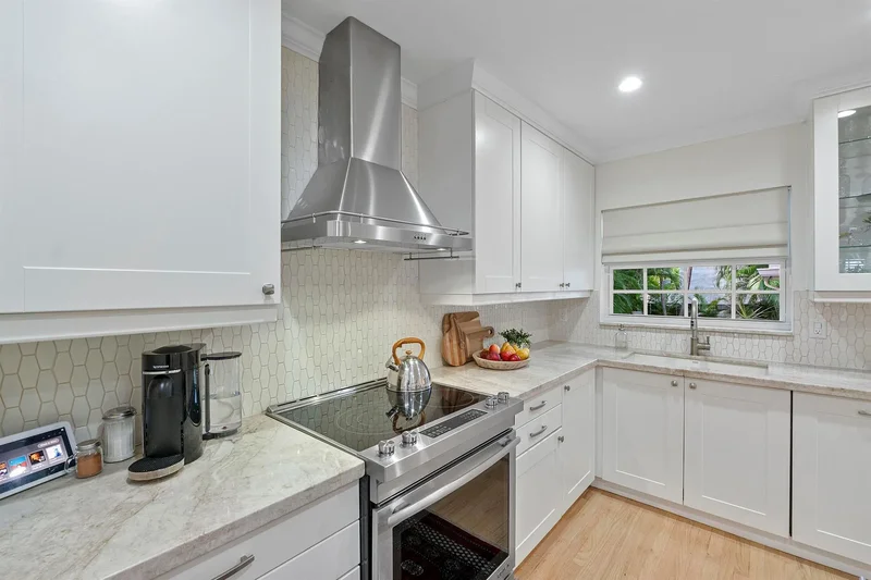 111 NE 17th Avenue, Fort Lauderdale, Florida, United States. - Photo 13