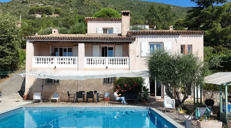Near vineyard - Villa on the hills with sea view