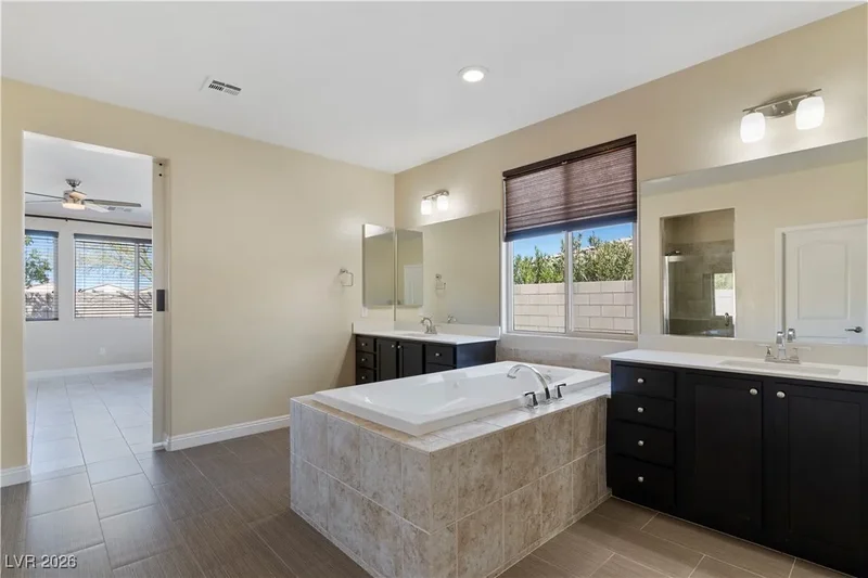 9240 Northfield Park Court, Las Vegas, Nevada, United States. - Photo 38