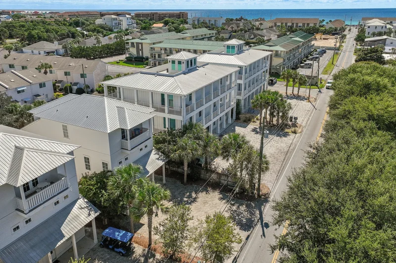 Miramar Beach, Florida, United States. - Photo 8