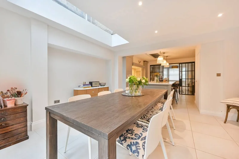 11 Ashburnham Road, Central London, London, England, United Kingdom. - Photo 14