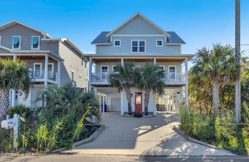 Single Family Residence in Carolina Beach