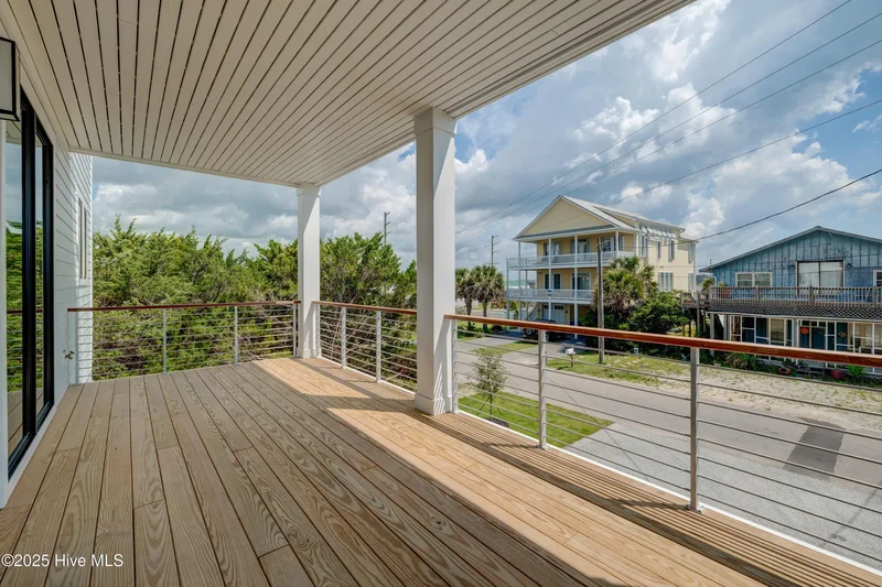107 Raleigh Avenue, Surf City, North Carolina, United States. - Photo 59