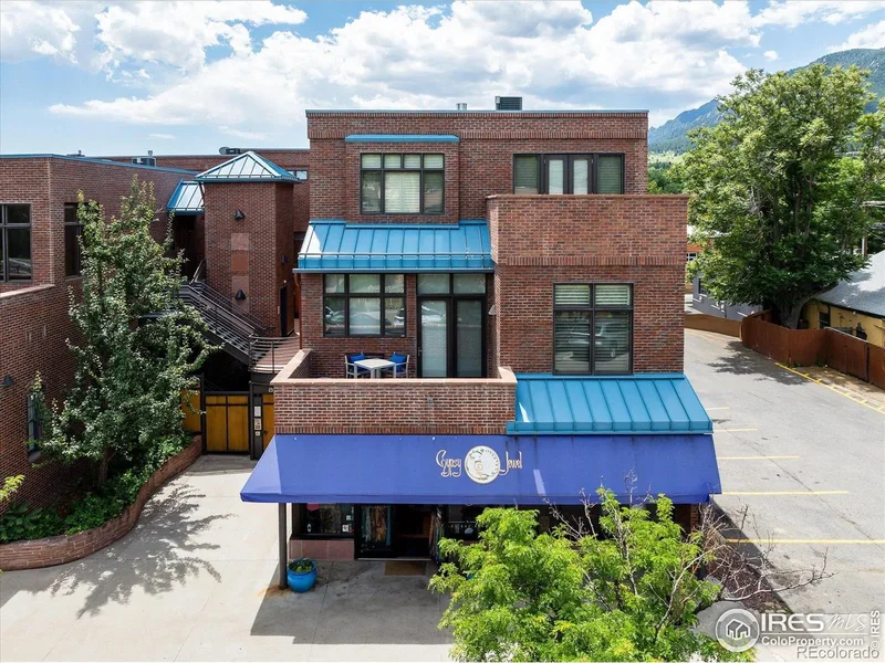 820 Pearl Street, Boulder, Colorado, United States. - Photo 4