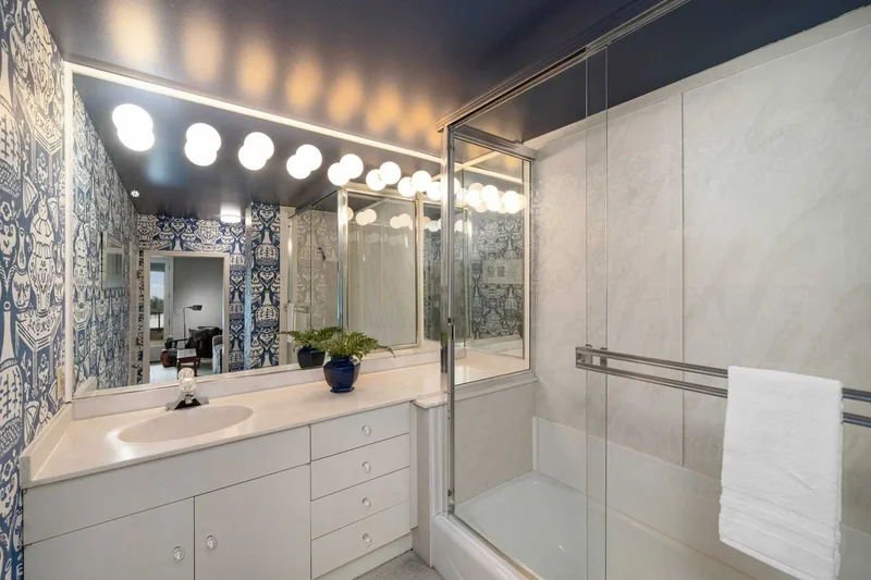 5250 S LANDING SQUARE DR #13 , Portland, OR 97239, Portland, Oregon, United States. - Photo 28