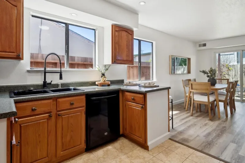 77 Montecito Avenue, Pacifica, California, United States. - Photo 7