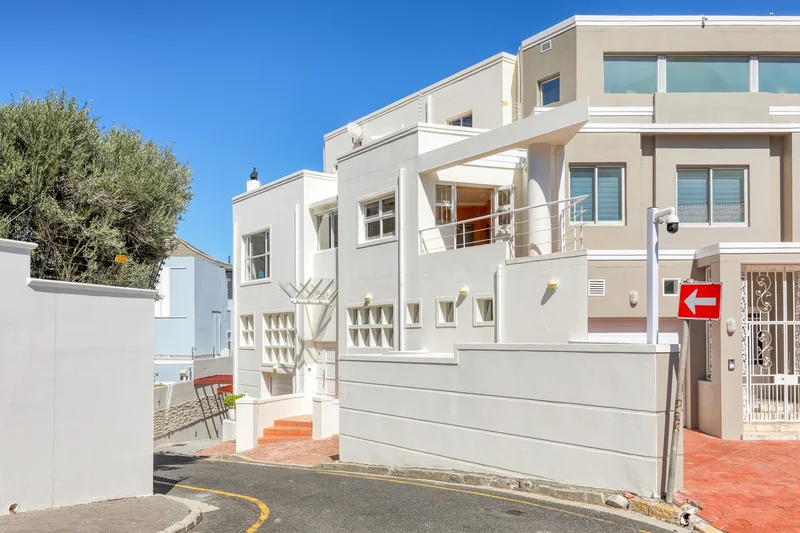 2 Strathmore Ln, Camps Bay, Cape Town, 8040, South Africa, Cape Town, Western Cape, South Africa. - Photo 44